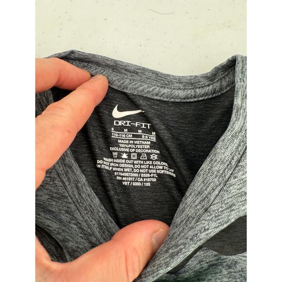 NWT Nike Boy's Kid's 4 Piece Set, Shorts & T-Shirt, Outfit, Size 6 - Picture 10 of 13